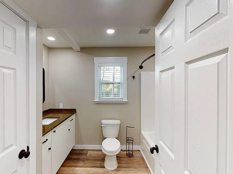 3207 N 6th Ave — Photo 14
