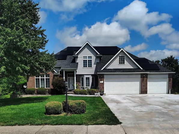 1125 E Myrtle St, Canton, IL 61520