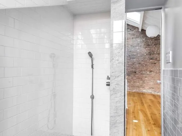 46 Commerce Street image 10 of 10