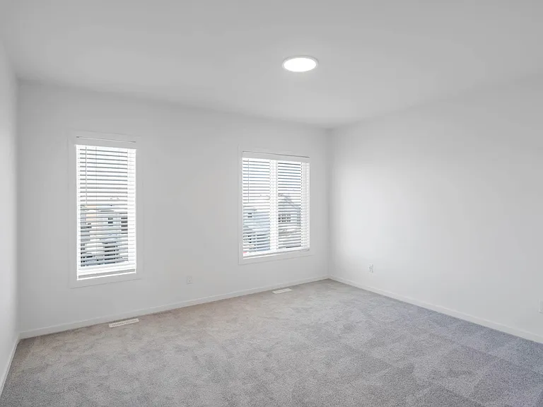 5243 21a Ave SW — Photo 27