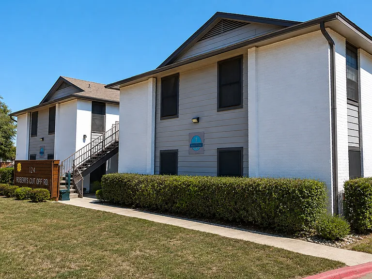 Crest River District Apartments — Photo 5