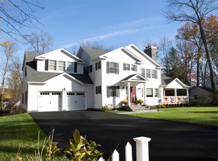 104 Beechwood Dr, Wayne, NJ 07470