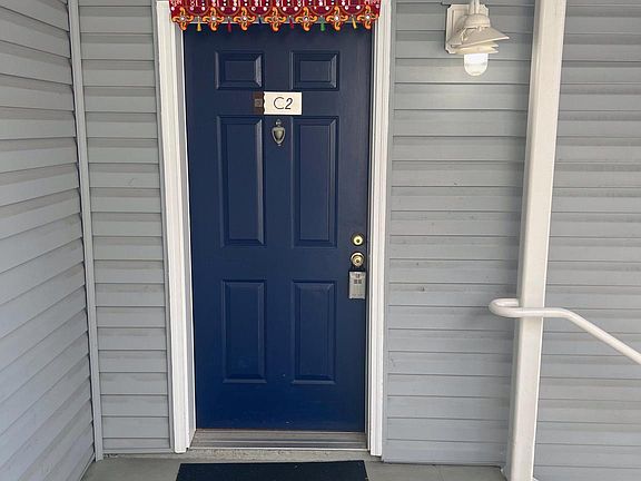 4th image of 3176 Summit Square Dr #4-C2