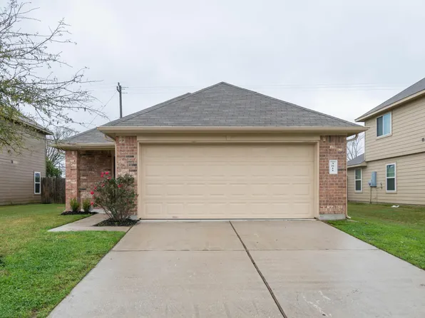 3811 Cary Creek Dr, Baytown, TX 77521