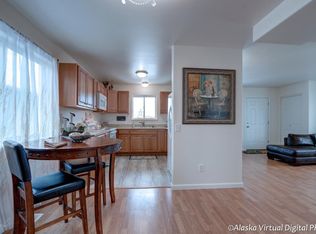 5440 New Smyrna Cir, Anchorage, AK 99508