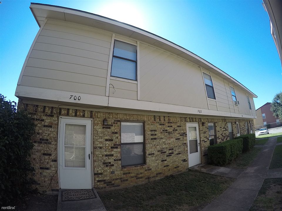 702 Wolftrap