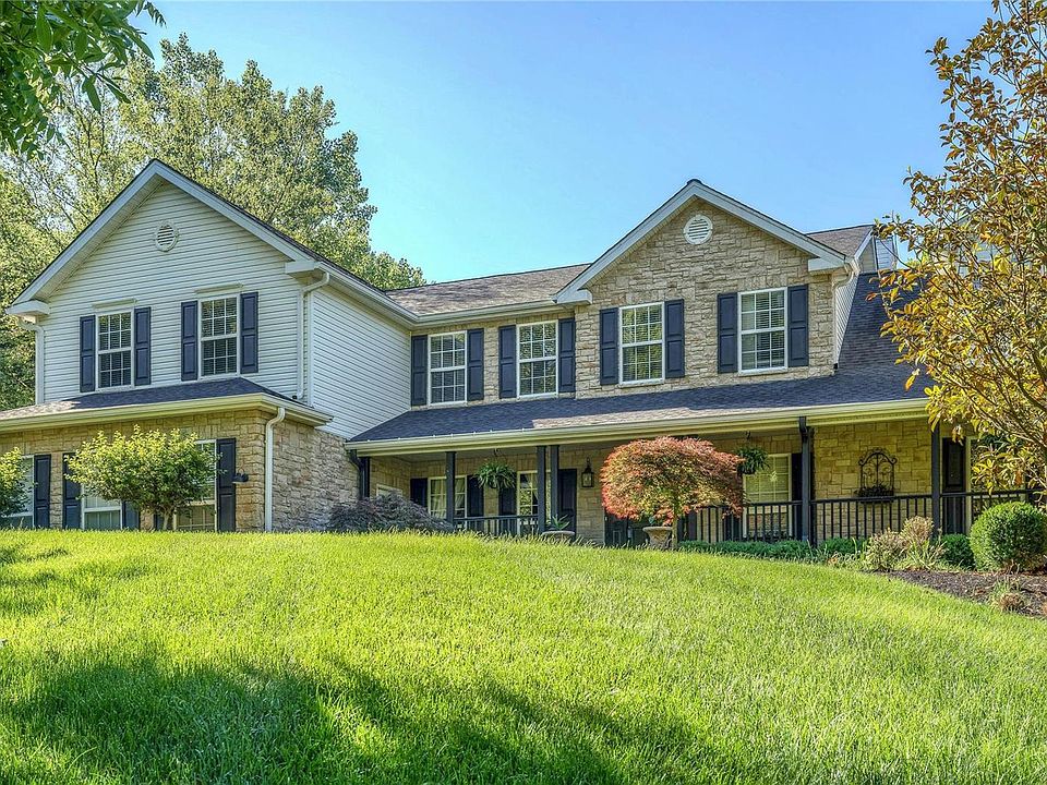 1st image of 552 Eagles Nest Ct