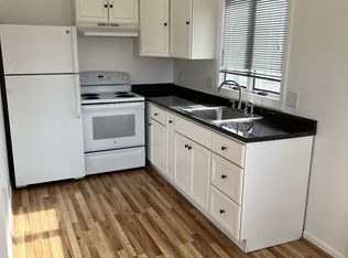 6 Sugarloaf St #B, South Deerfield, MA 01373