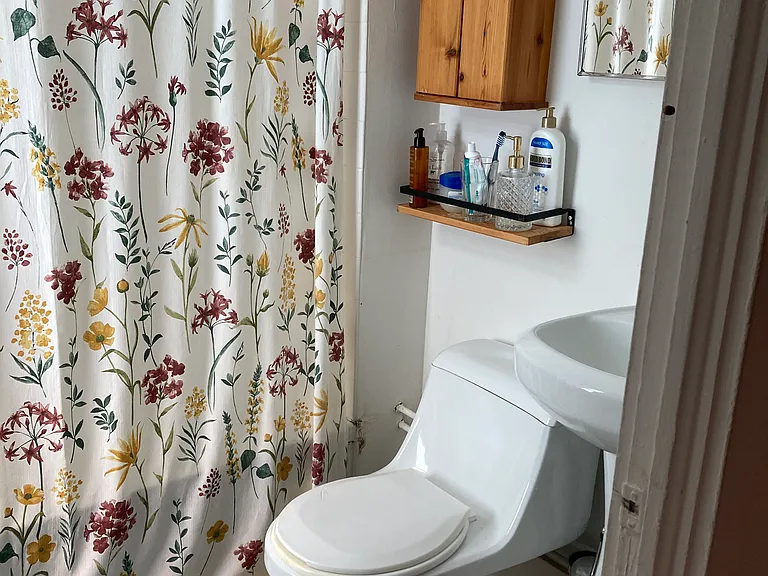 94 Pearl St #1 — Photo 6