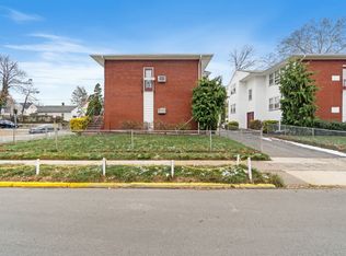 208 No Park St #2, East Orange, NJ 07017