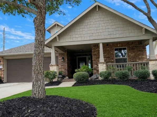 8235 Aleppo Pine Ln, Cypress, TX 77433