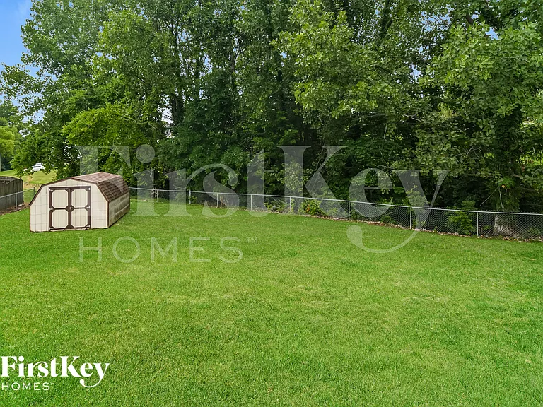 1840 Twin Rivers Rd — Photo 18