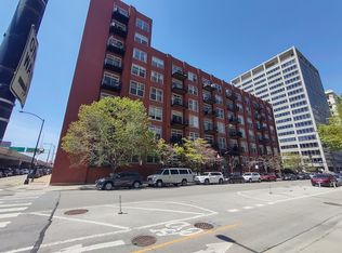 420 S Clinton St APT 302, Chicago, IL 60607