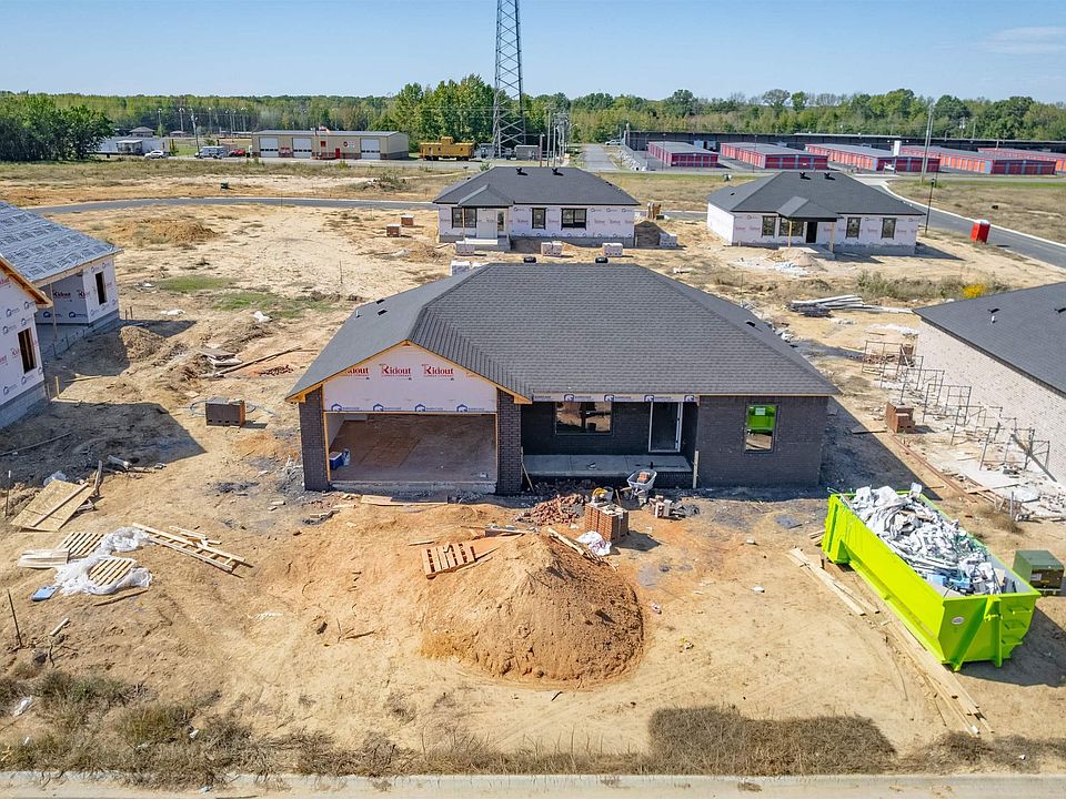1st image of 31 Queens Ct