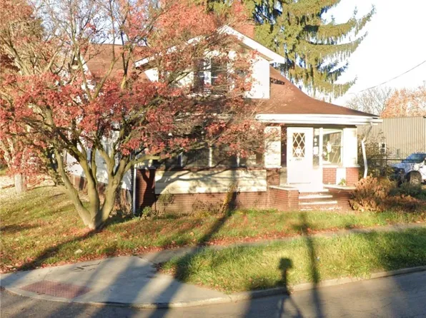 2601 Harrisburg Ave NE, Canton, OH 44705
