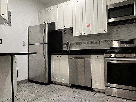 4th image of 24-03 41st Ave #2