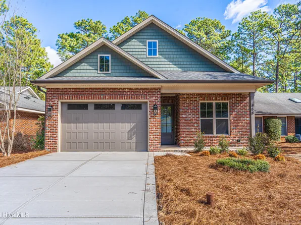 450 Pinehurst Trace Drive, Pinehurst, NC 28374