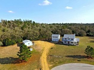 331 La Reata Trl, Smithville, TX 78957