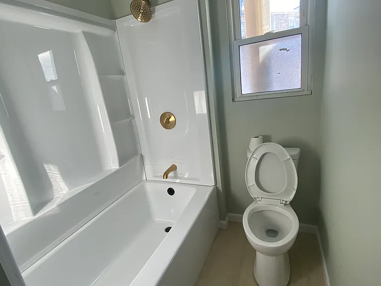 4307 Williams Ave — Photo 2