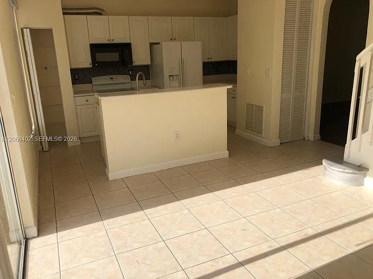 5598 NW 113th Ave #- — Photo 27