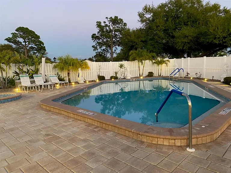 76 Sandstone Cir — Photo 22