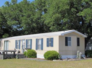 214 Snow Goose Ln, Newport, NC 28570