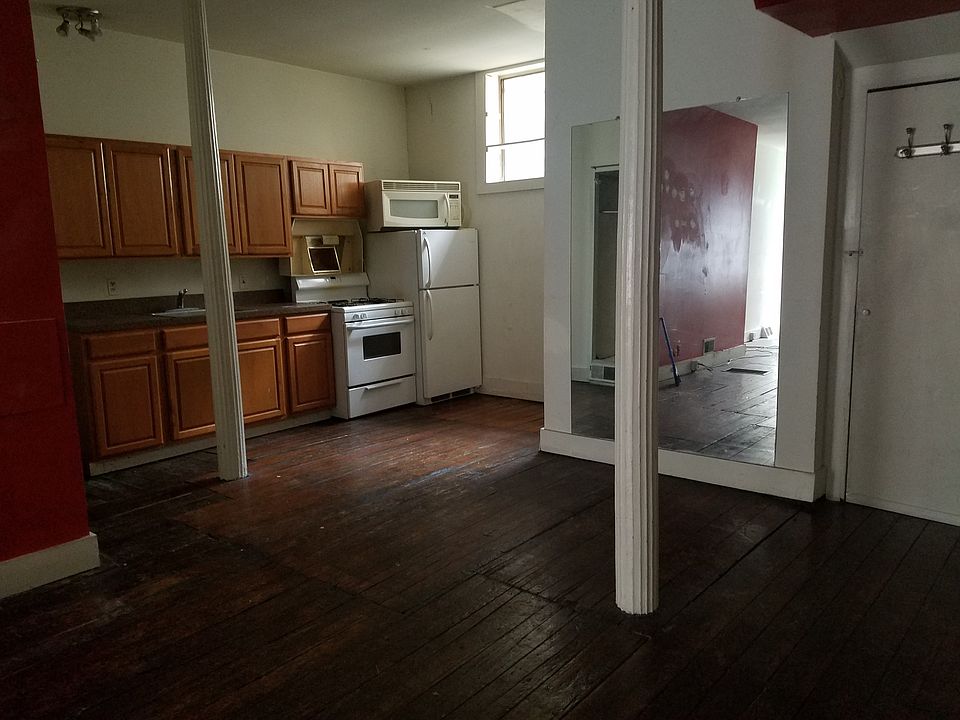 1st image of 302 Race St #1