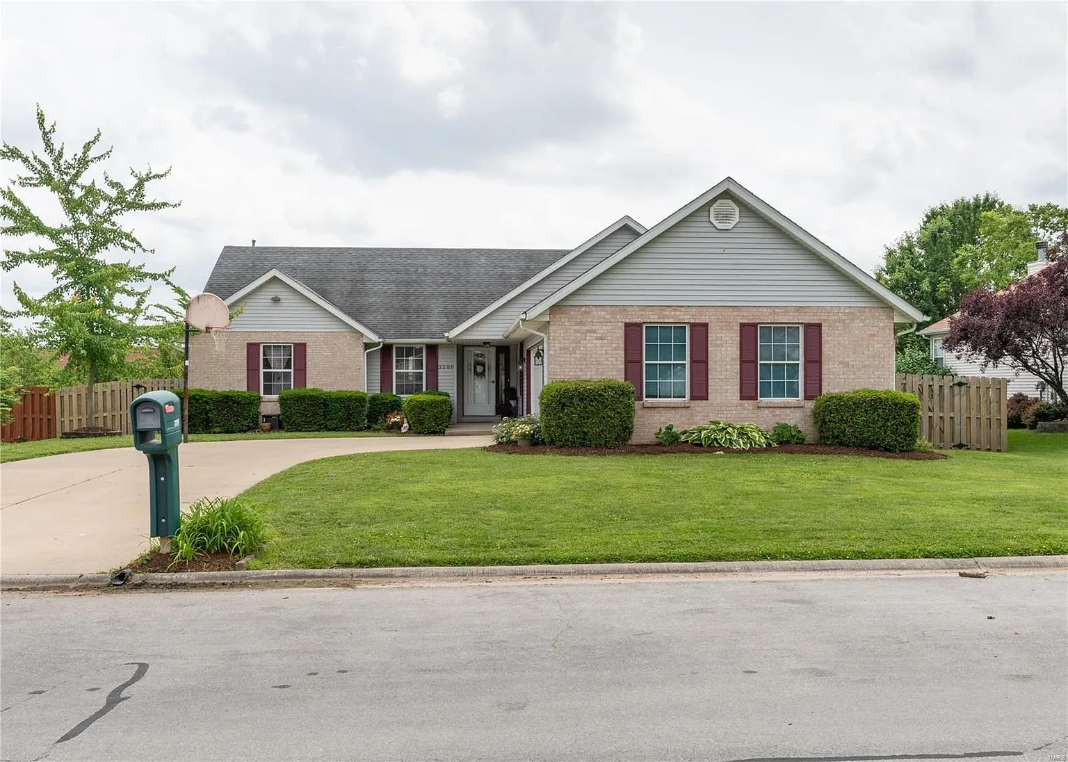 3208 Tanglebrook Dr photo 1