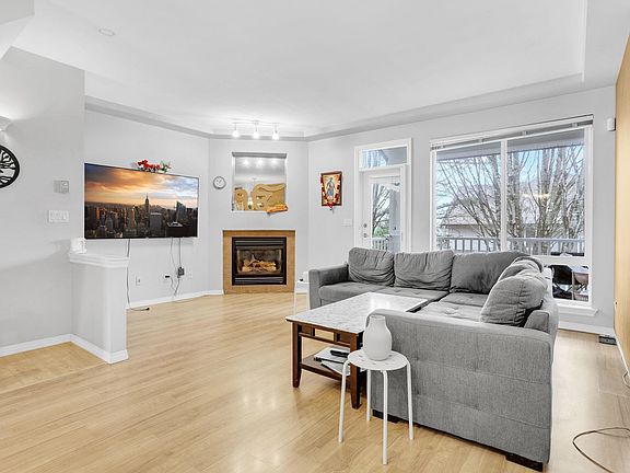 5th image of 7250 144th St #25