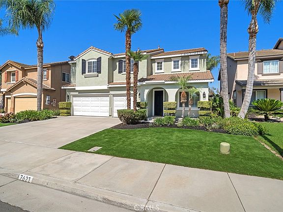 3rd image of 7621 Coffeeberry Dr