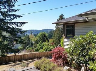 4091 Mattson Pl NE, Bainbridge Island, WA 98110