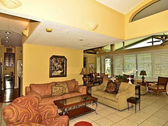 3rd image of 313 Crosswinds Dr