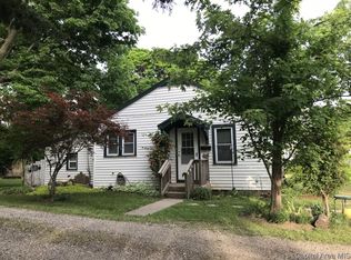 122 N 3rd West St, Virginia, IL 62691