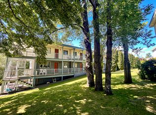 3498 Lovat Ave #3B-1BA-745SQFT, Saanich, BC