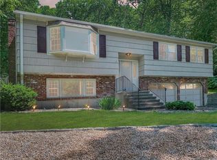 91 Longfellow Rd, Shelton, CT 06484