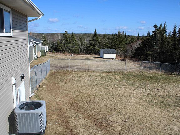 4th image of 489 Little Harbour Rd