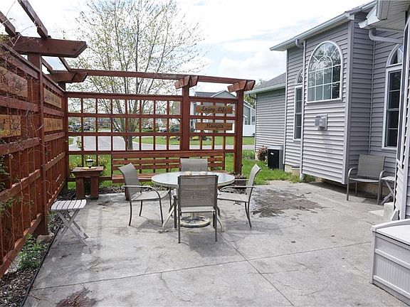5th image of 4243 Blue Beech Ln