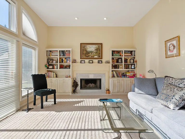 17733 Rolling Woods Cir — Photo 30