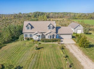 1638 66th St, Fennville, MI