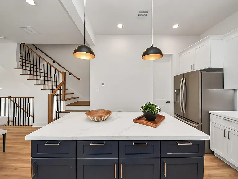 2426 Ella Blvd — Photo 18