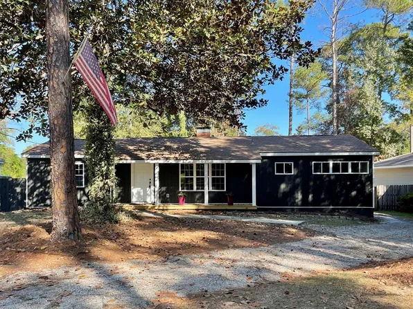 1704 Choctaw St, Dothan, AL 36303