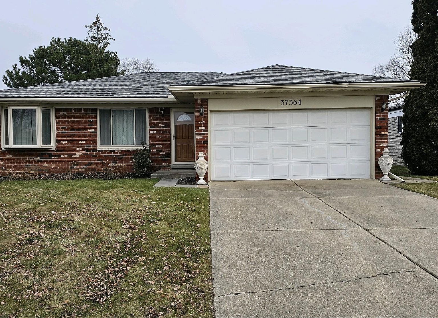 37364 Hacker Dr, Sterling Heights, MI 48310 Zillow