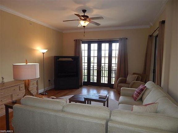 4th image of 23191 Fashion Dr Unit 305
