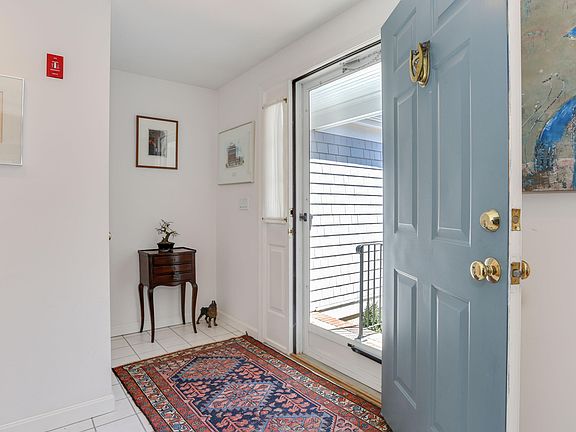 3rd image of 64 Falling Leaf Lane