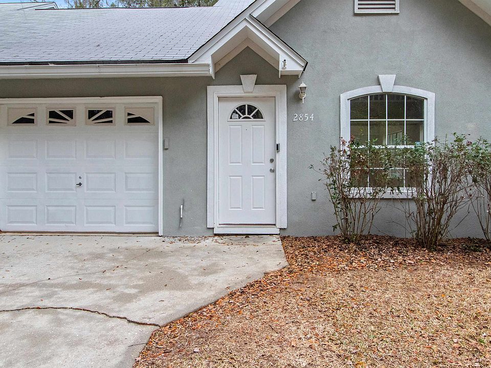 1st image of 2854 Manila Palm Ct