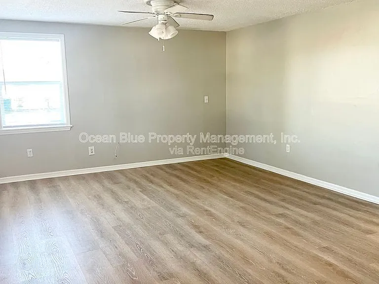 1940 Passaic Ave #12 — Photo 6