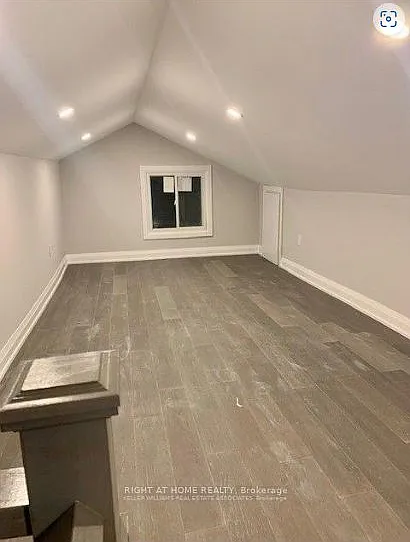 442 Broadway Ave #UPPER — Photo 12