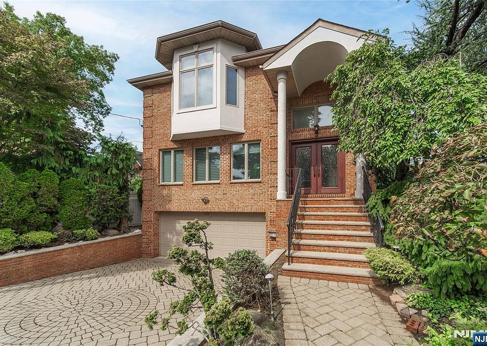 1st image of 339 Tremont Avenue