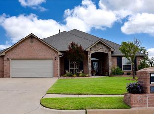 8008 Hawksbury Rd, Yukon, OK 73099