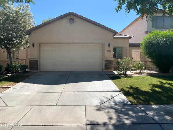 951 S BANNING Street, Gilbert, AZ 85296